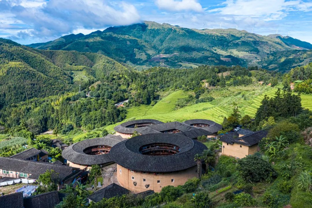 福建，文化传承与现代化共舞之地